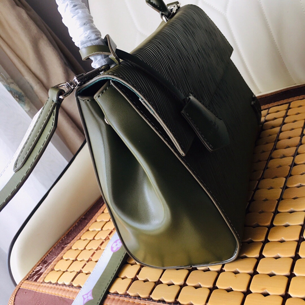 ルイヴィトンバッグ細部ディテール